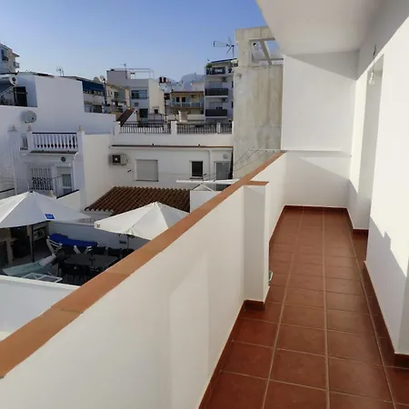Апартаменти Carmelo Centro Piso 3 2 Banos Нерха