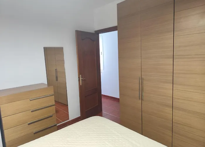 Carmelo Centro Piso 3 2 Banos Нерха